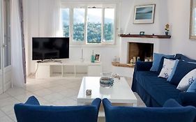 Hilltop Holiday Residence